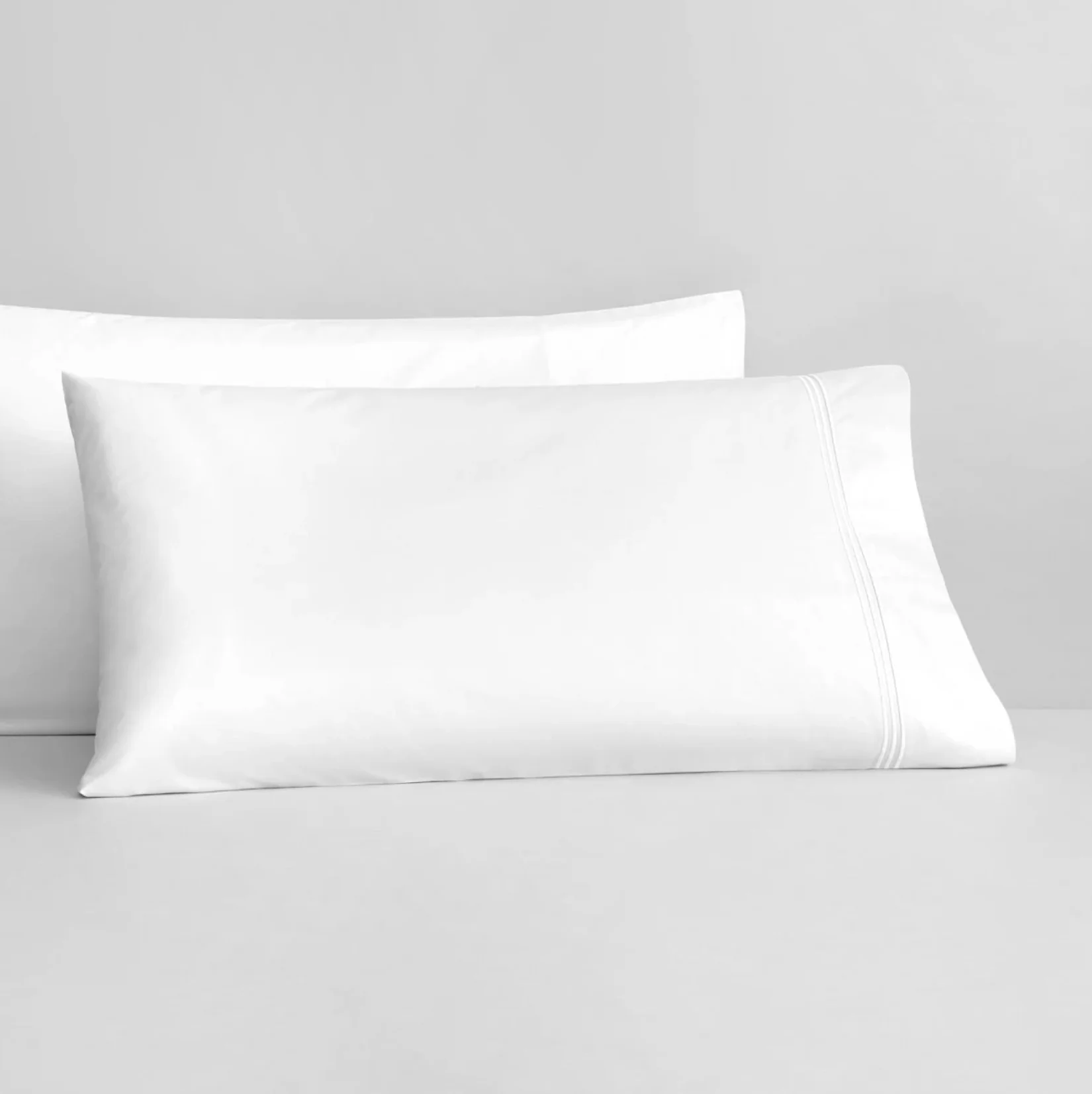 1200 Thread Count Palais Pillowcase Pair - Image 3