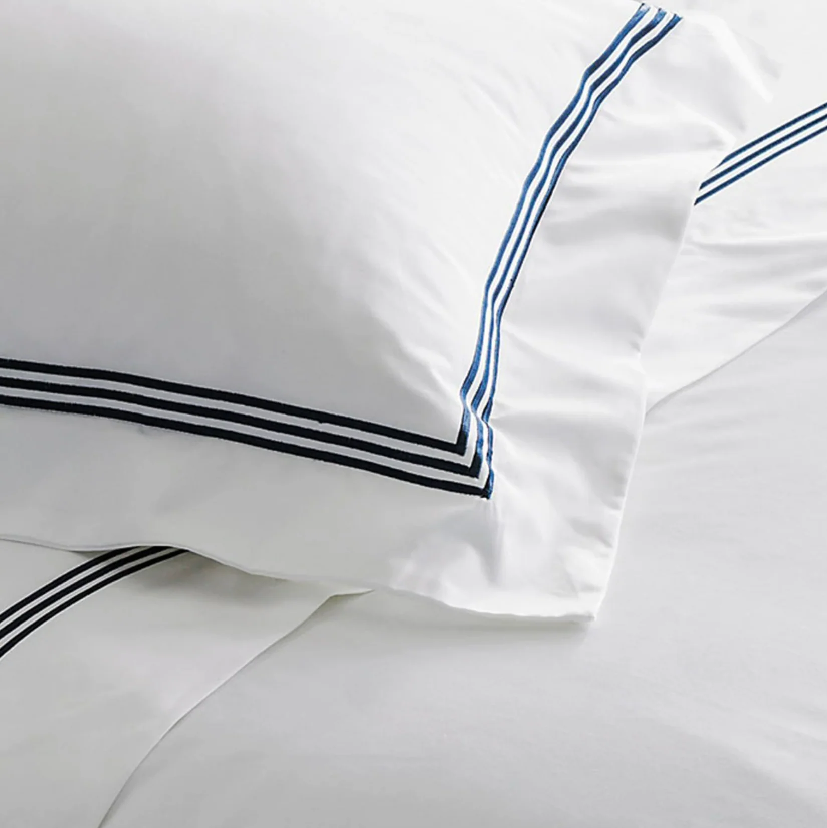1200 Thread Count Palais Tailored Pillowcase - Image 3