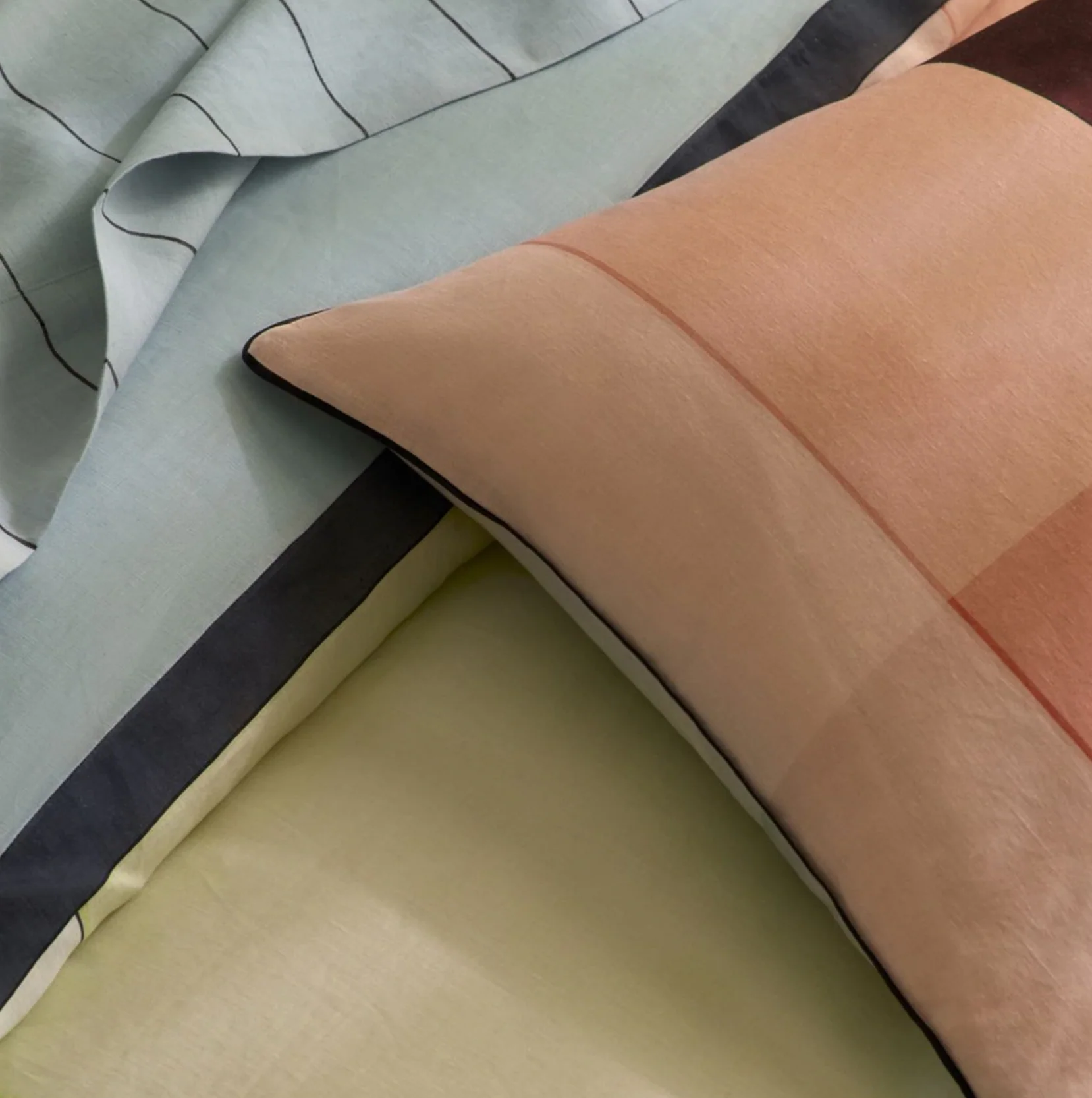 Abbotson Abstract Quilt Cover - Image 4