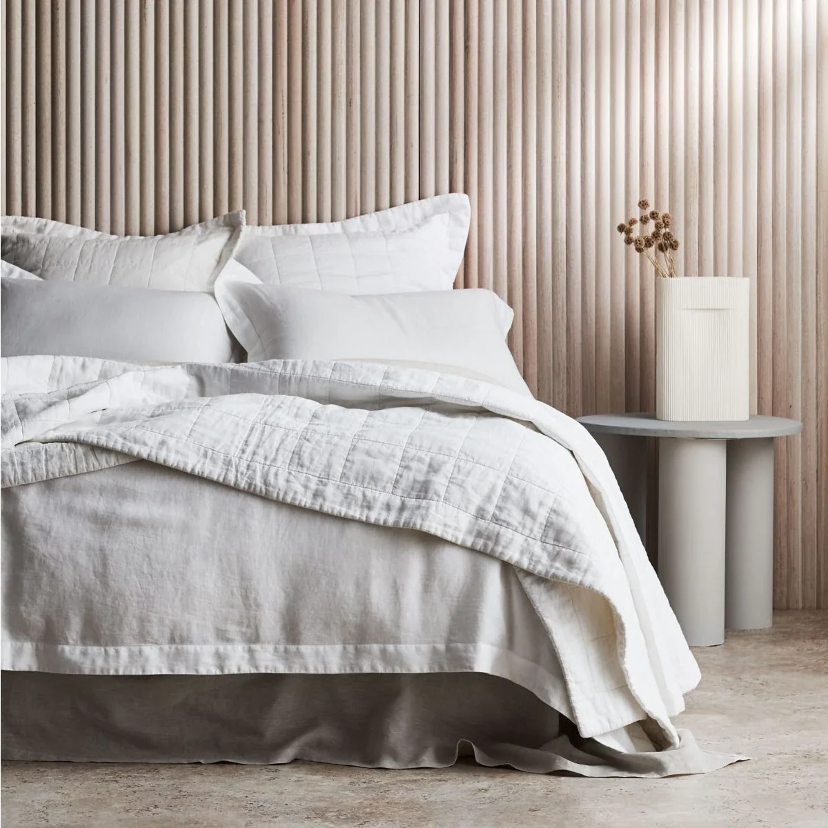 Abbotson Linen Bed Cover - Image 3