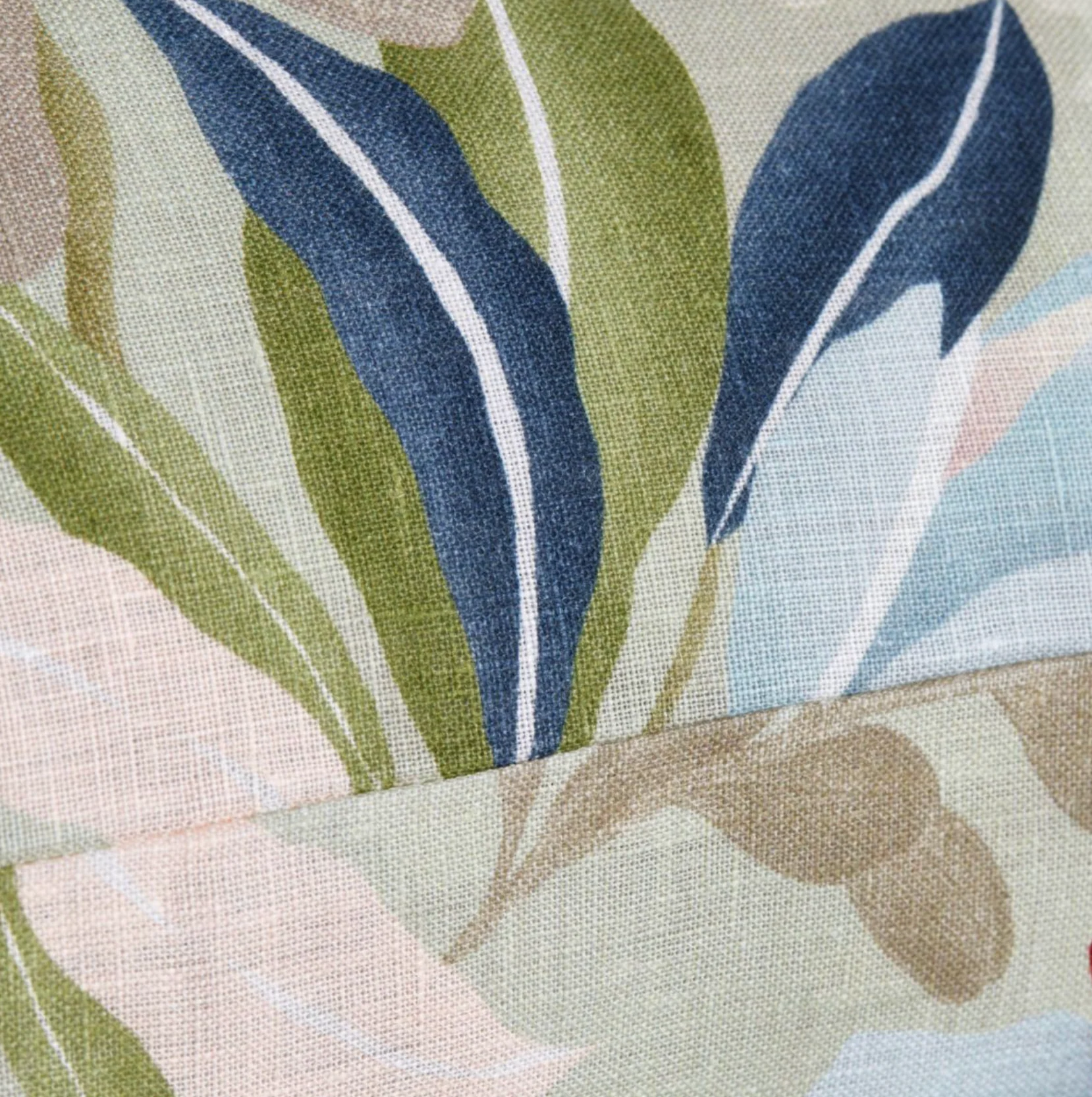 Abbotson Linen Florae Breakfast Cushion - Image 2