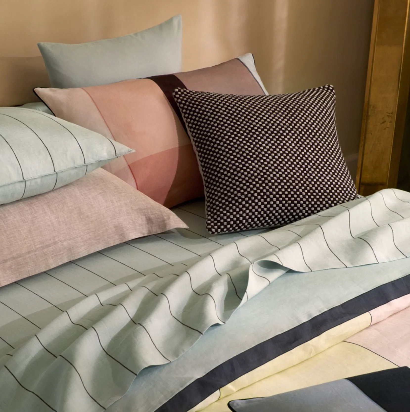 Abbotson Linen Stripe Flat Sheet - Image 8
