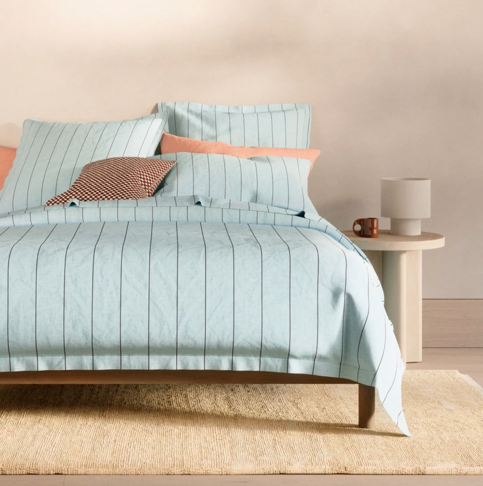 Abbotson Linen Stripe Tailored Quilt Cover - Image 3