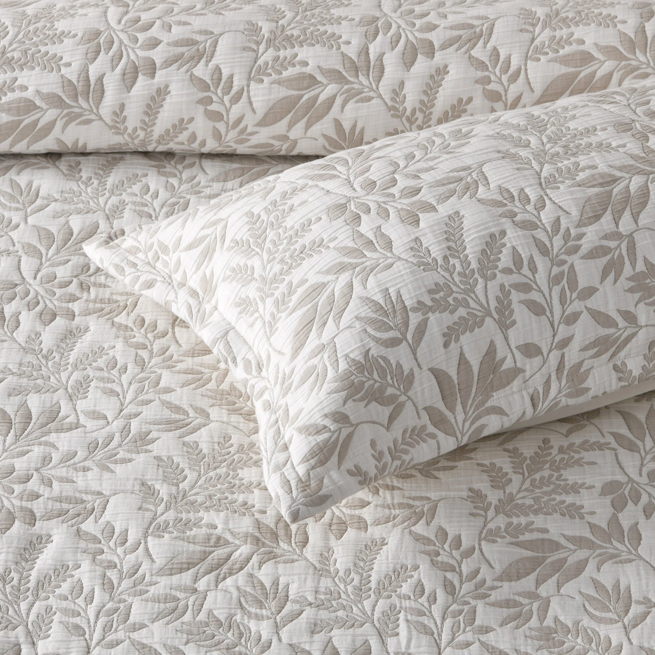 Amelia Bedspread Set Taupe - Image 3