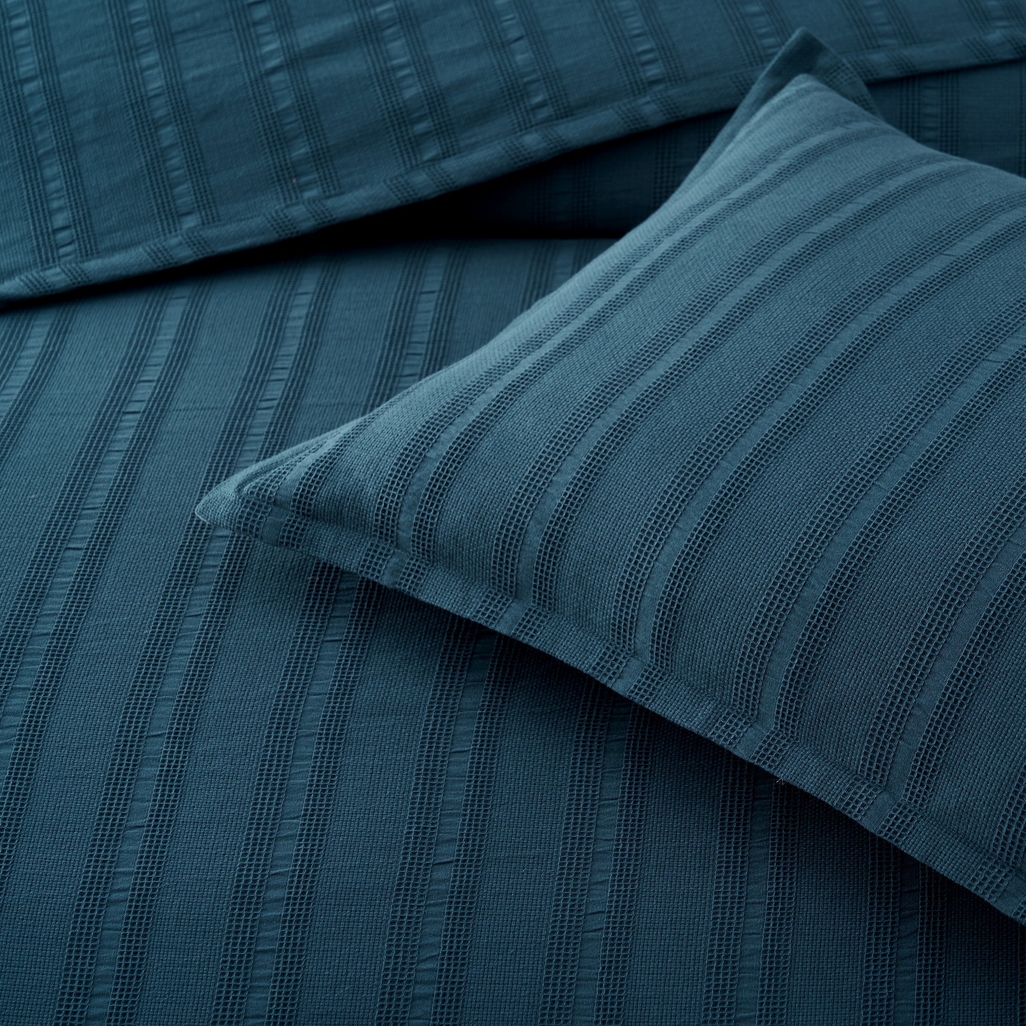 Ashcombe Bedspread Set Blue - Image 3