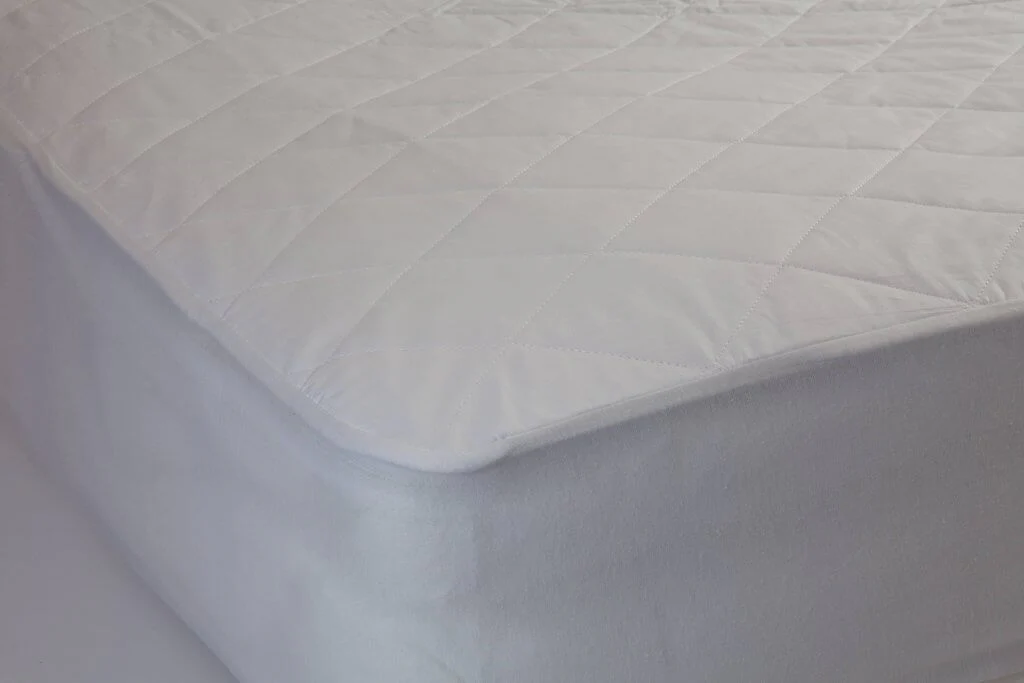 Basics Cotton Mattress Protector - Image 3