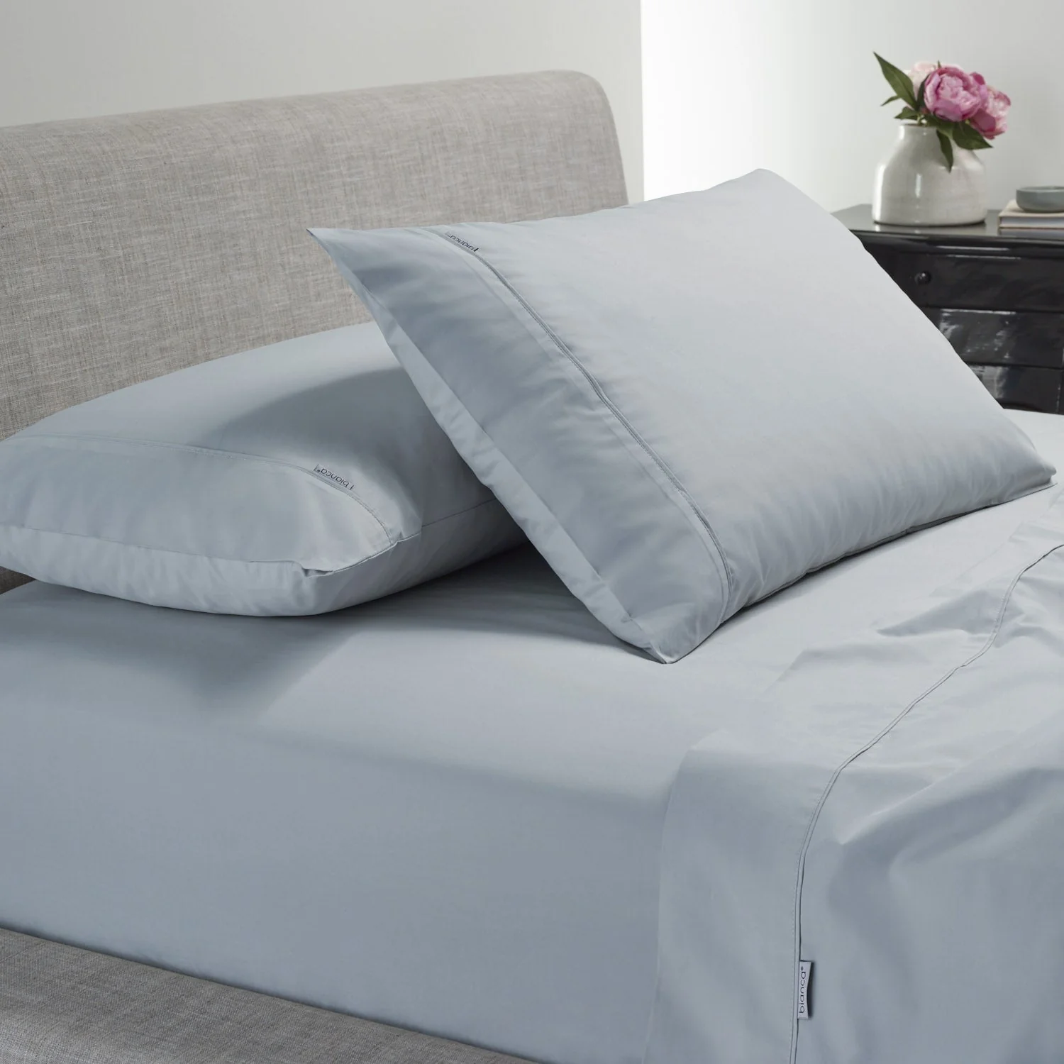 Heston 300 Thread Count Cotton Percale Sheet Set - Image 3