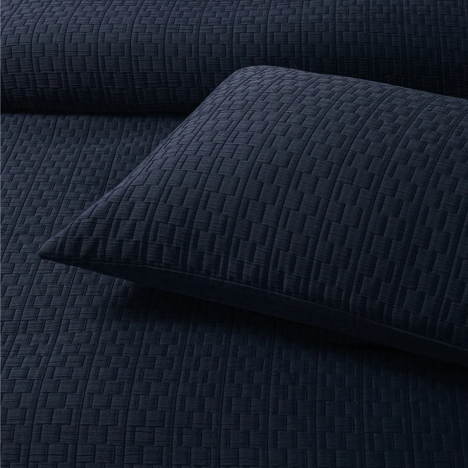 Burleigh Quilt Cover Set Ink - Image 4