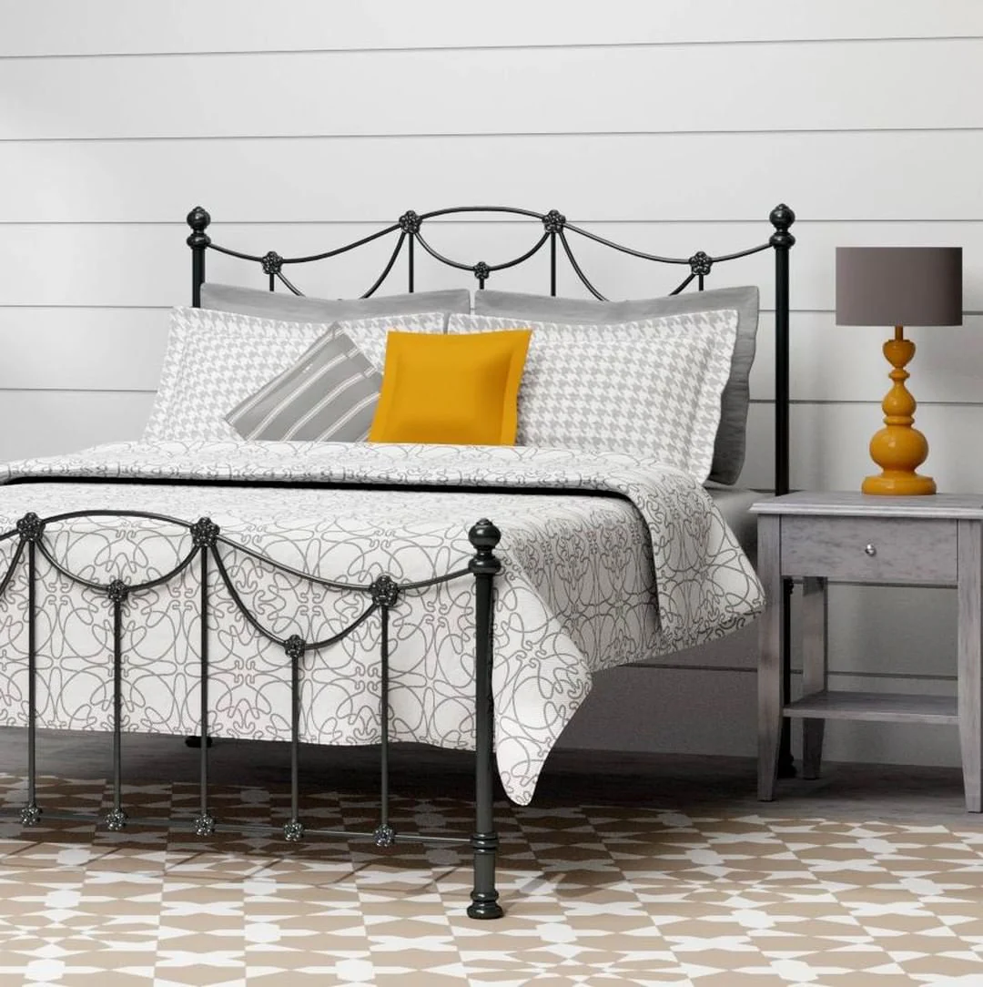 Carlton Cast Iron Bed Frame with Low Foot - Image 4