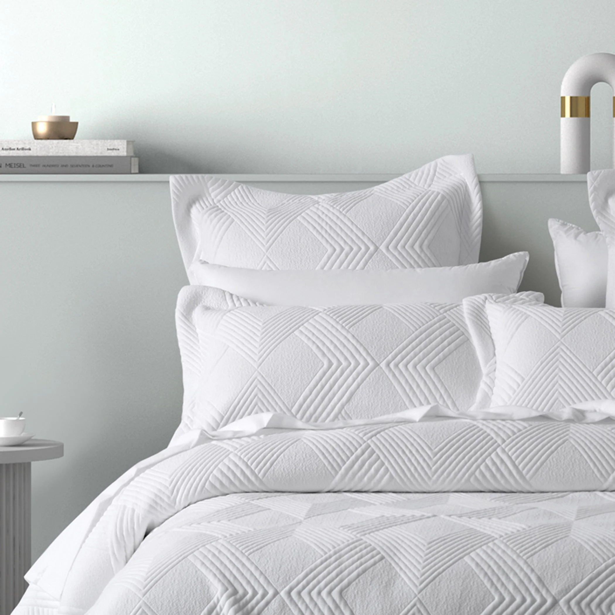 Cassiano Coverlet Set White - Image 2
