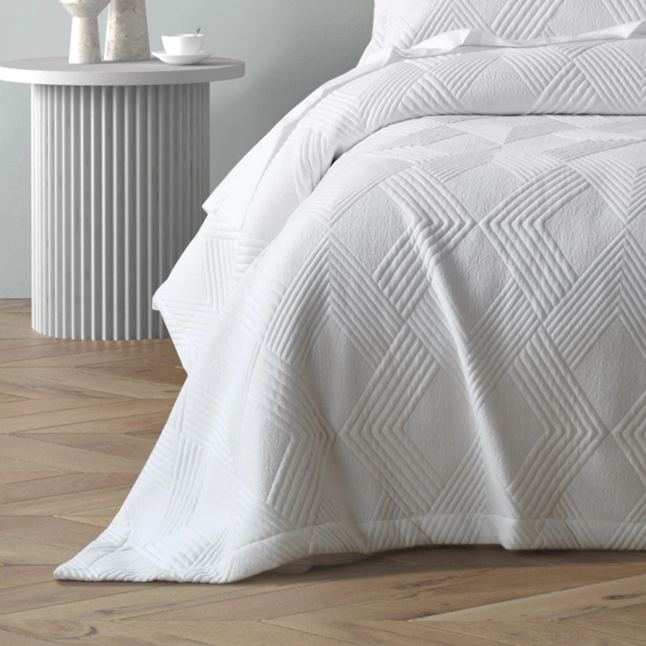 Cassiano Coverlet Set White - Image 3