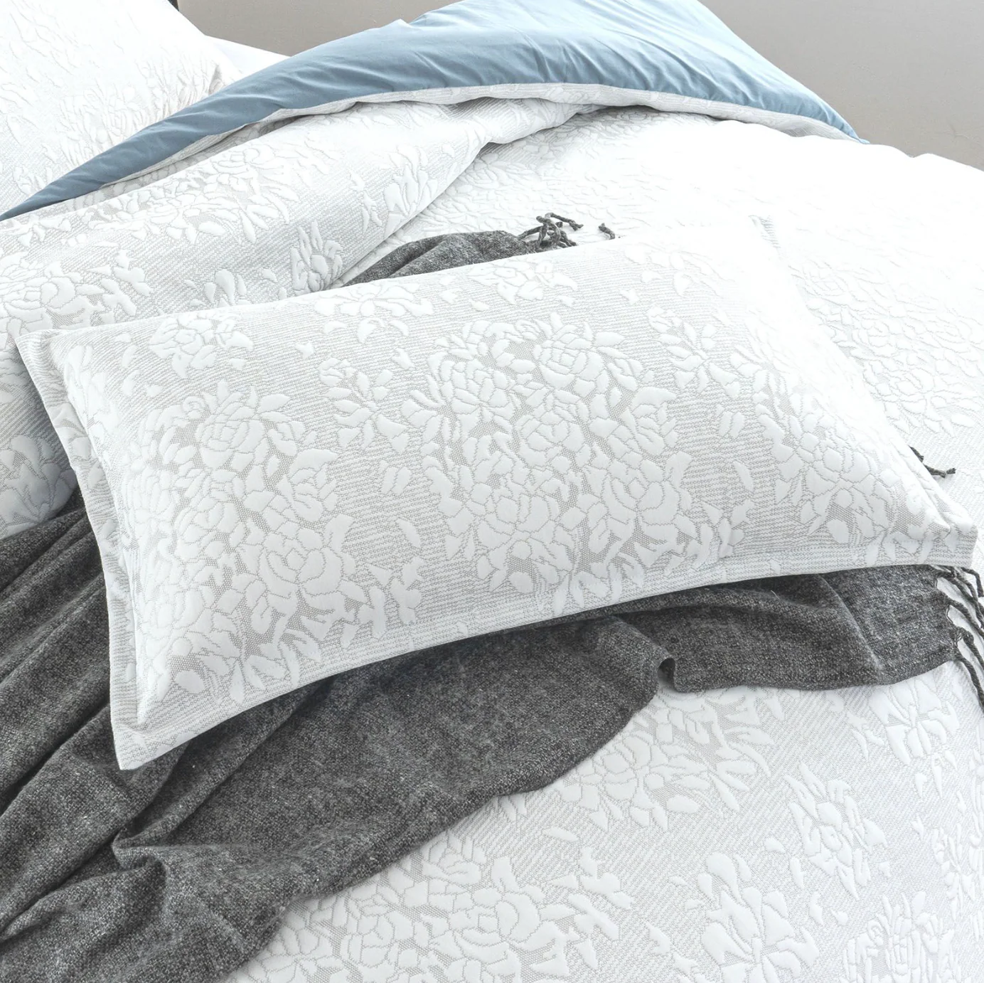 Chloe Quilt Cover Set - Image 3