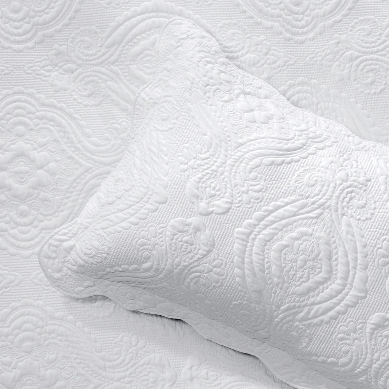 Cordelia Bedspread Set - Image 4