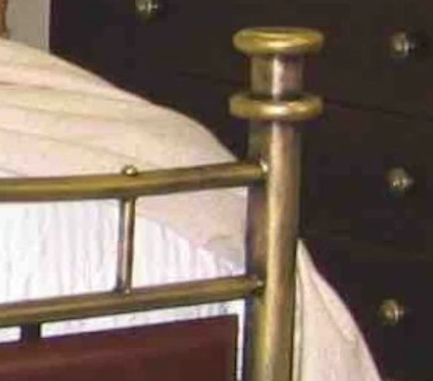 Crystal  Metal Bed Frame - Image 4