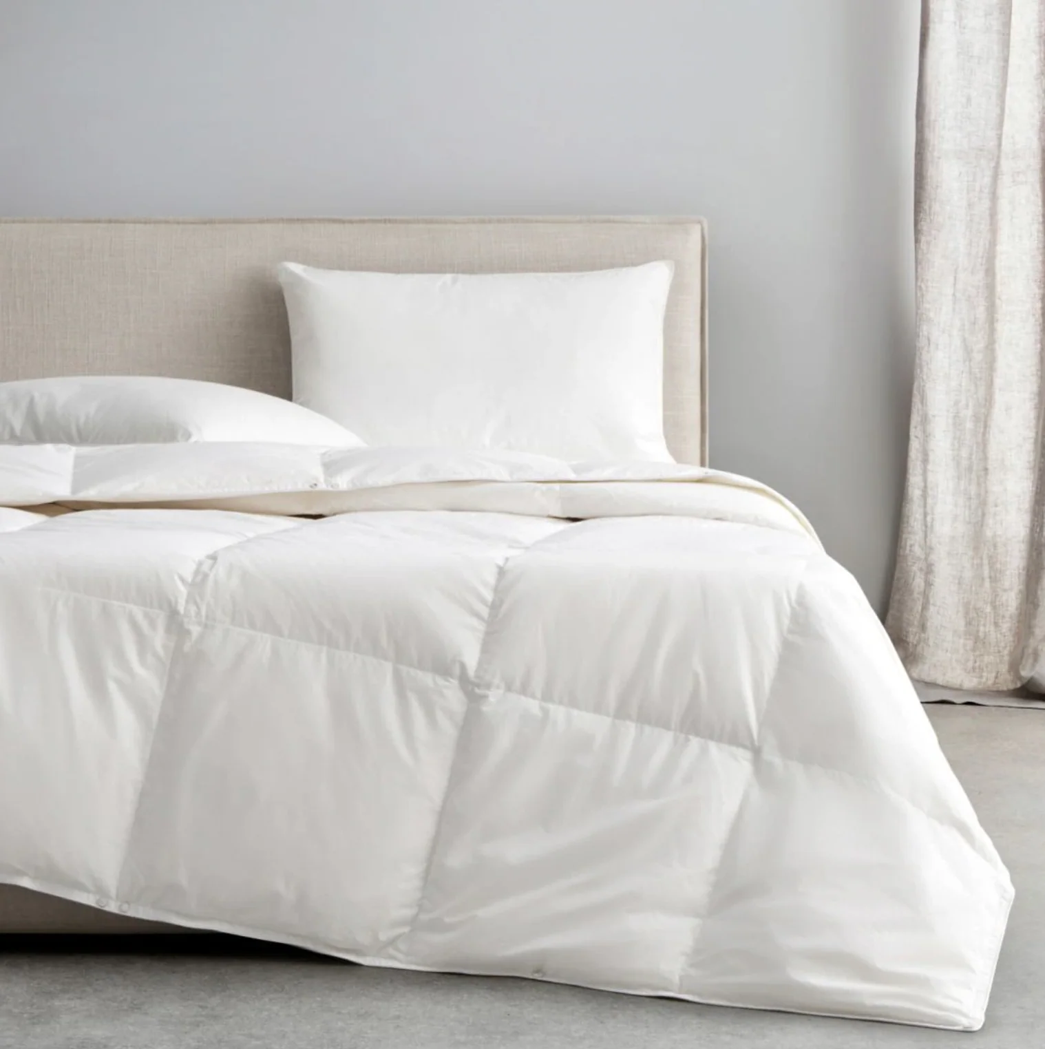 Deluxe Feather & Down Light Weight Quilt - Image 4