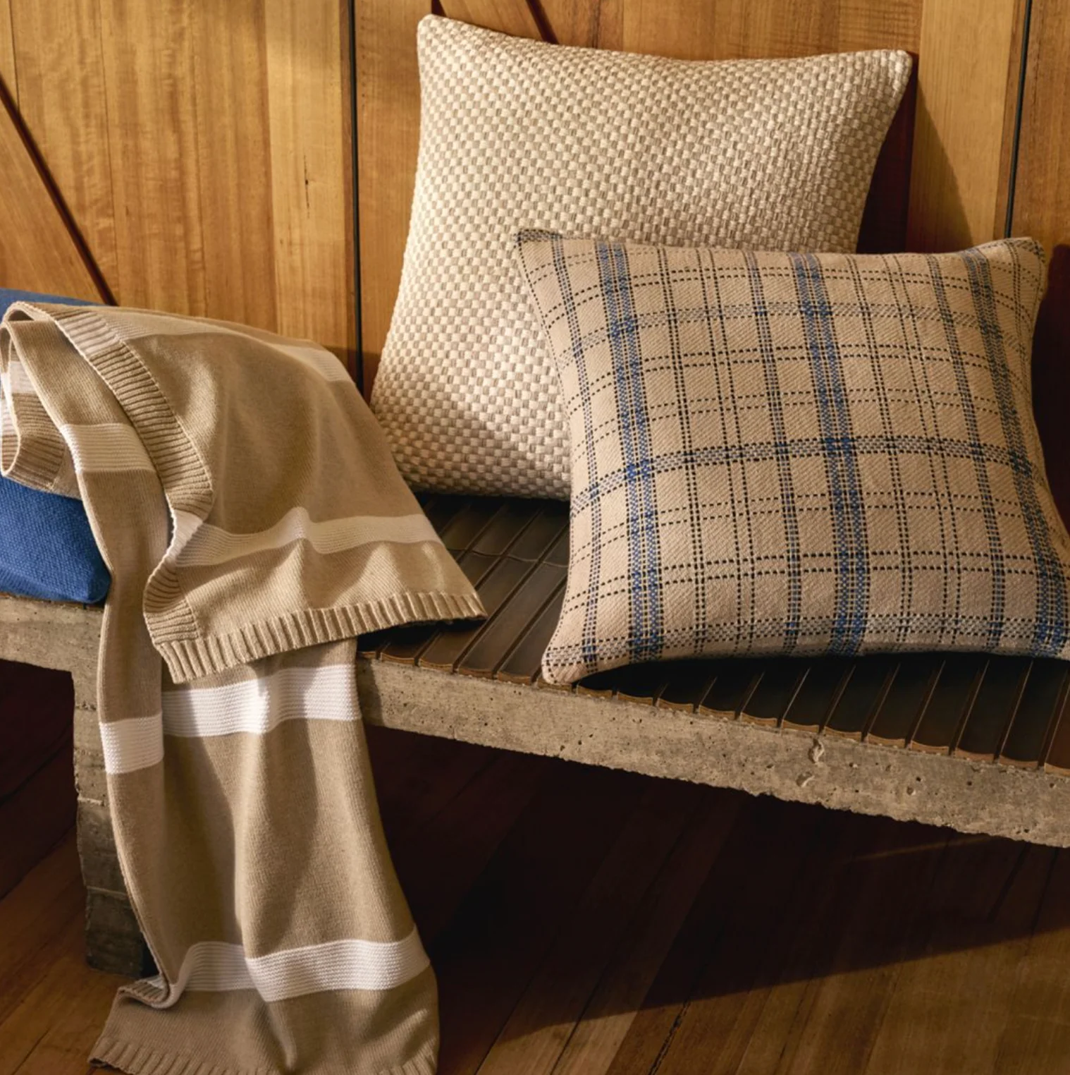 Endrik Throw - Image 6