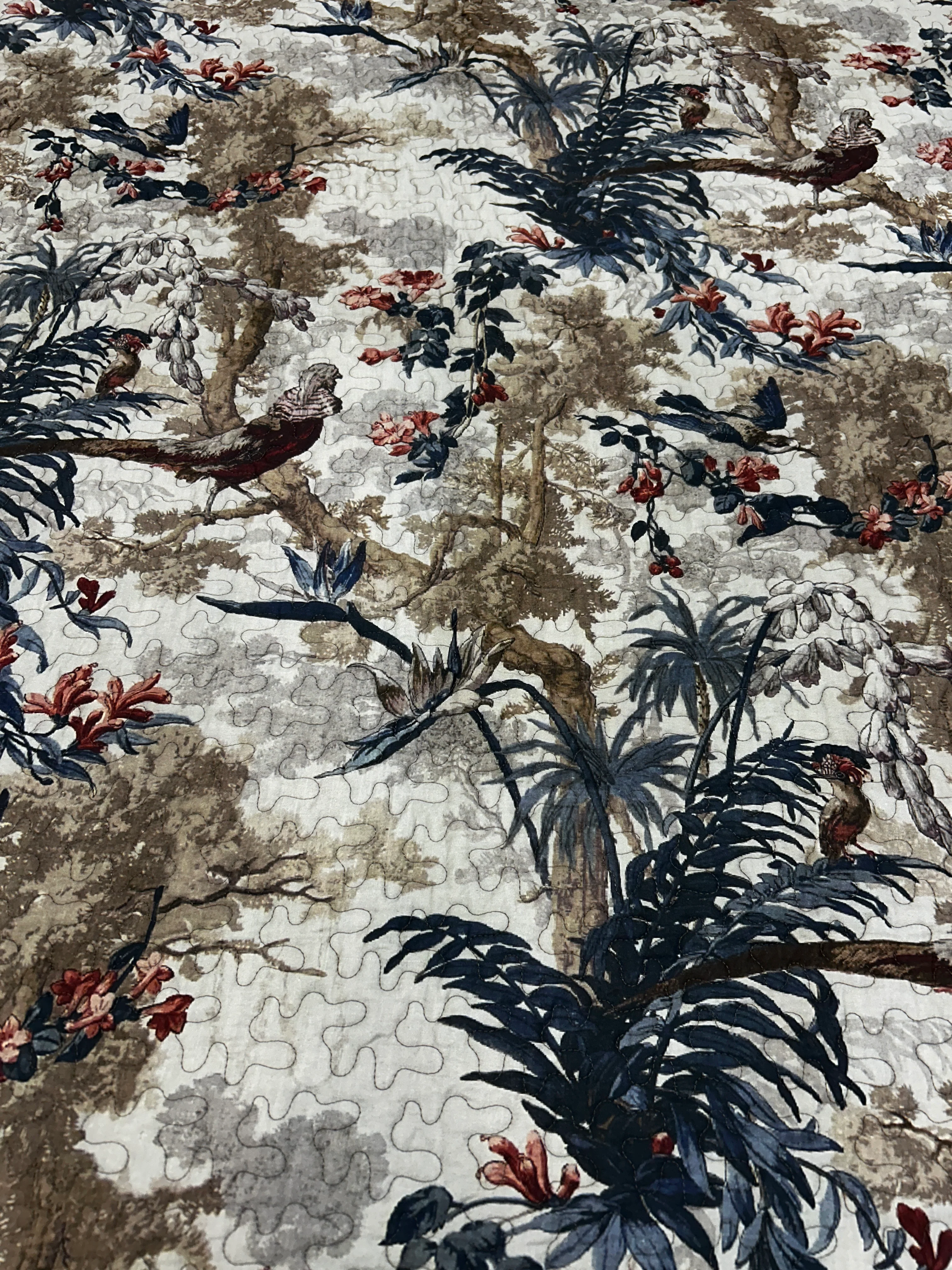 Exotic Birds Bedspread - Image 3