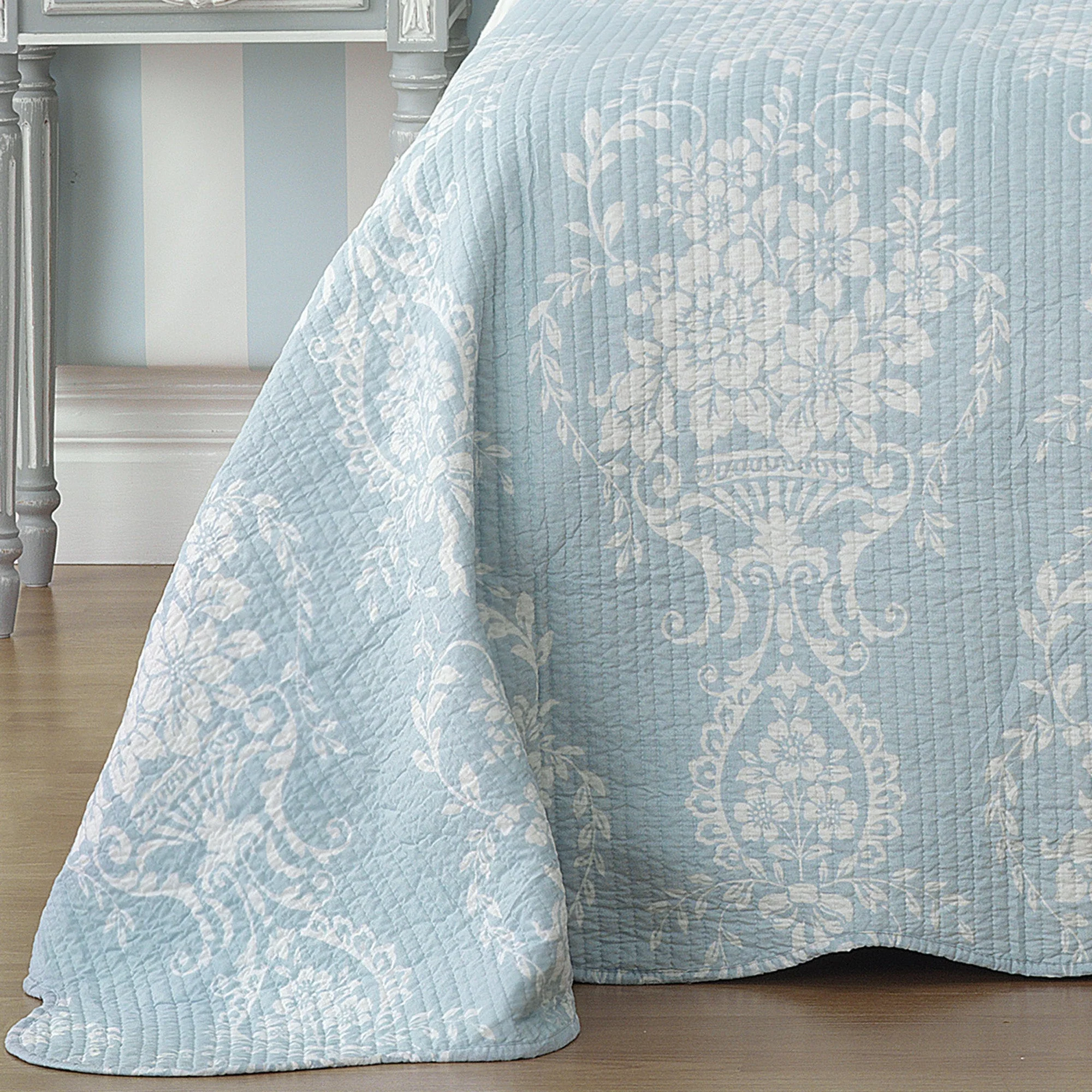Florence Bedspread Set Blue - Image 2