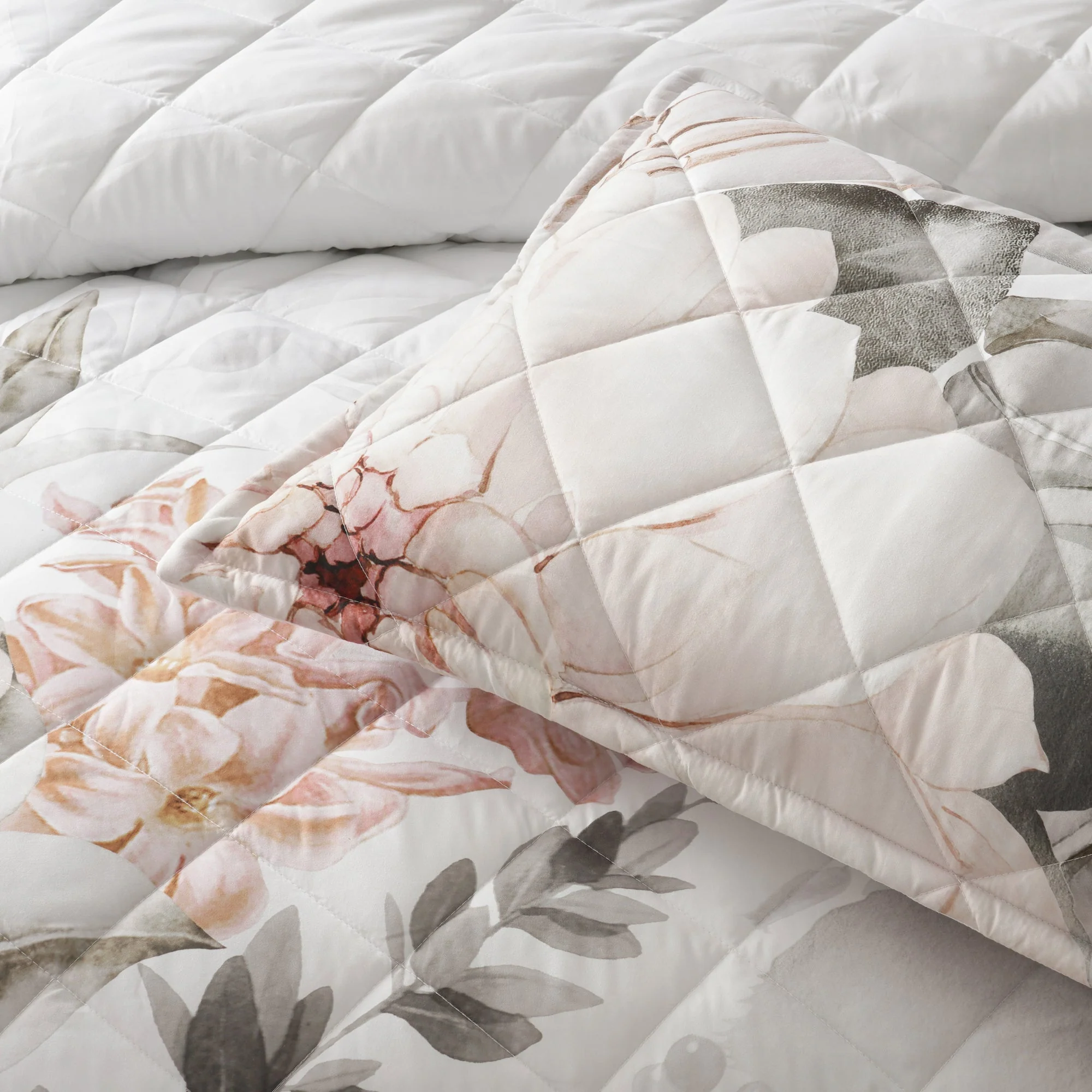 Giselle Coverlet Set White - Image 3