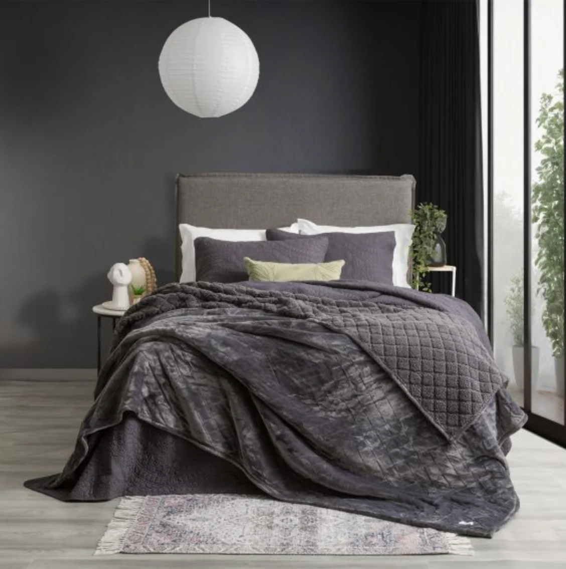 Heston Ultra Soft Velvet Sherpa Blanket - Image 5