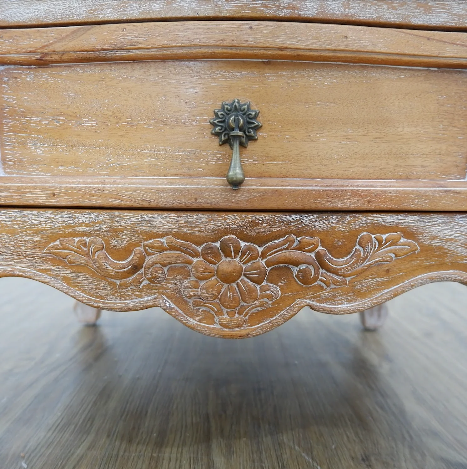 Mamba Bedside Table - Image 4