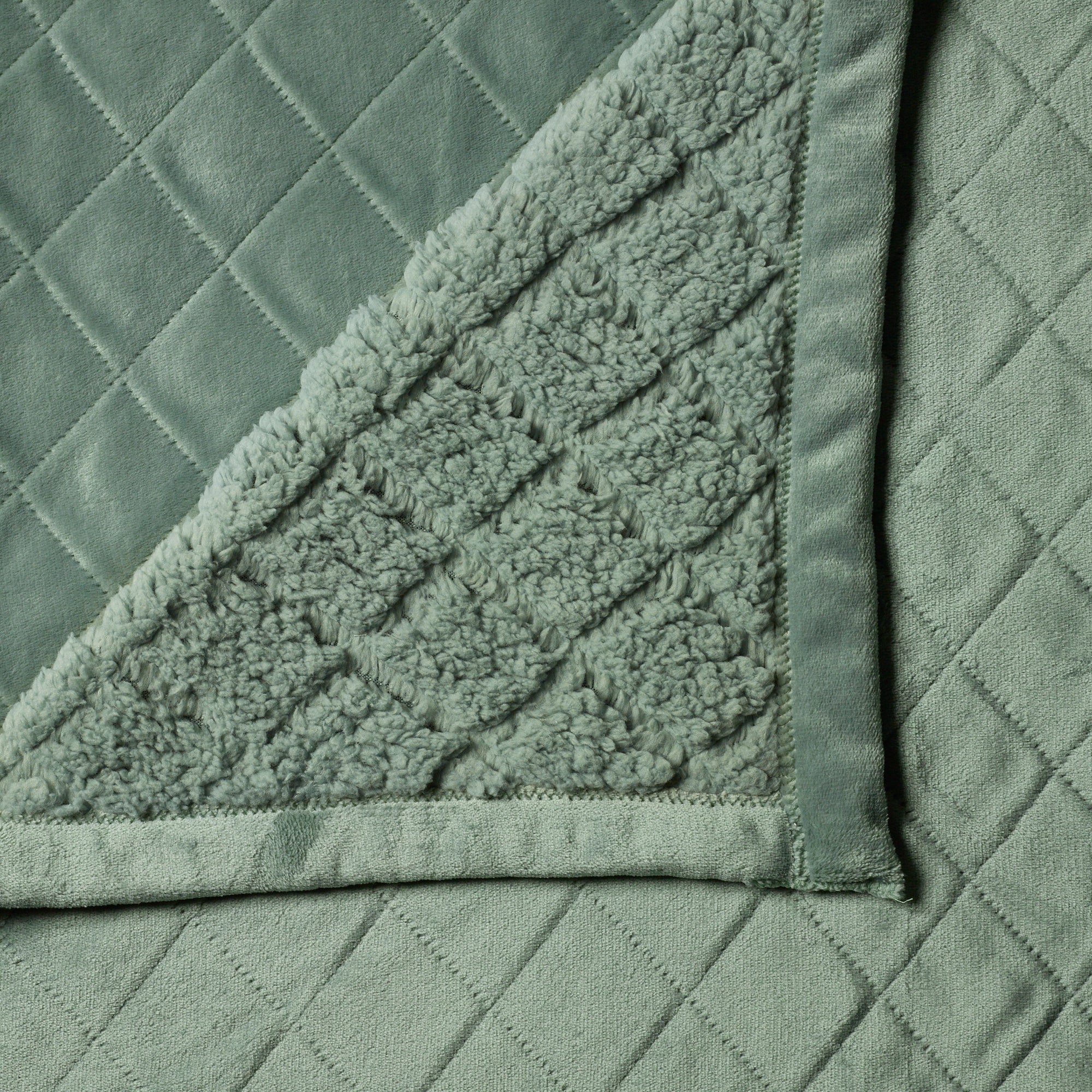 Mansfield Ultra Soft Velvet Blanket - Image 2