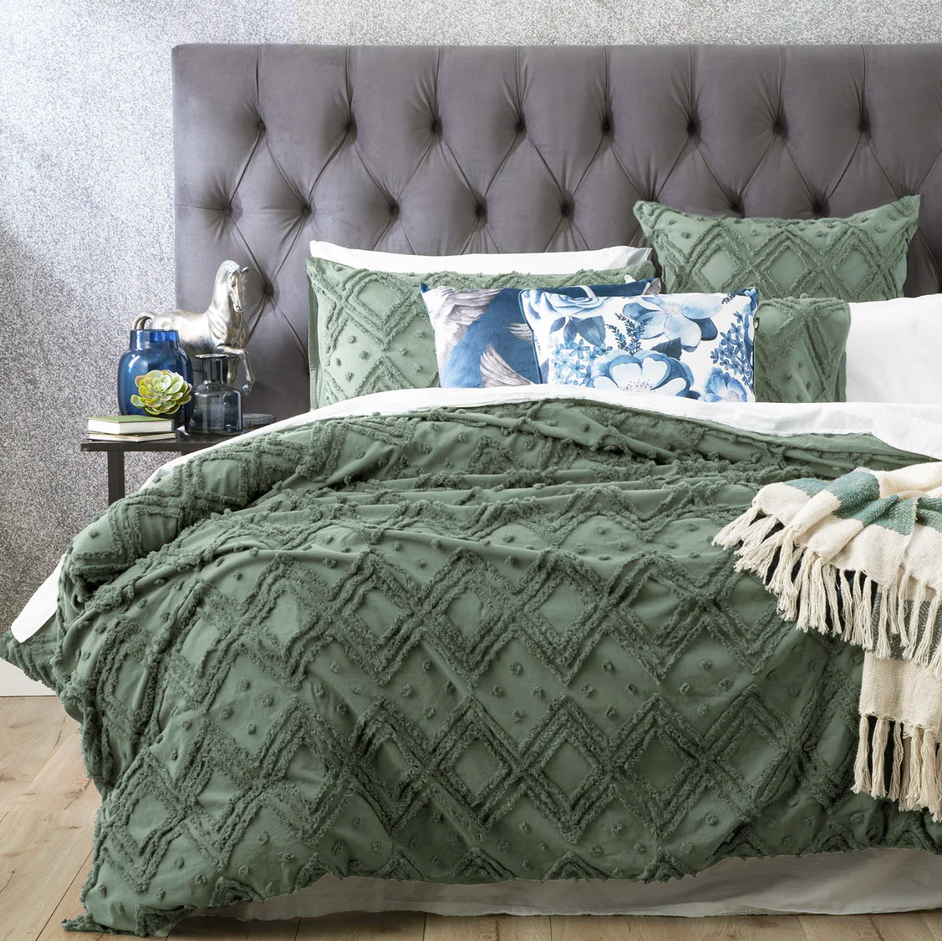 Medallion Quilt Cover Set - Image 5