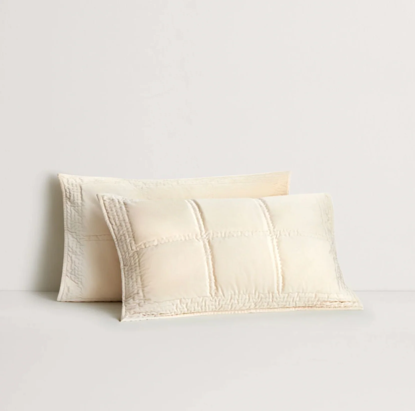 Remme Velvet Pillow Sham - Image 3