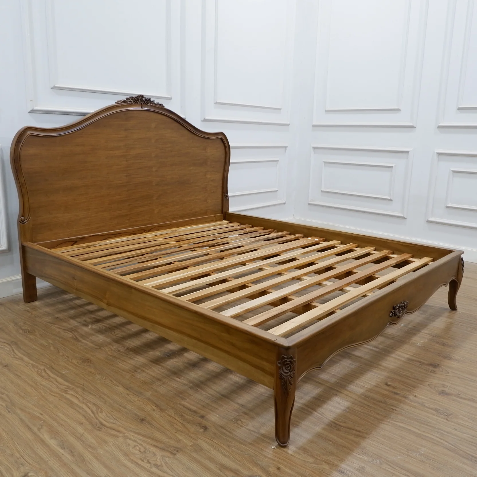 Rose Bed - Image 7