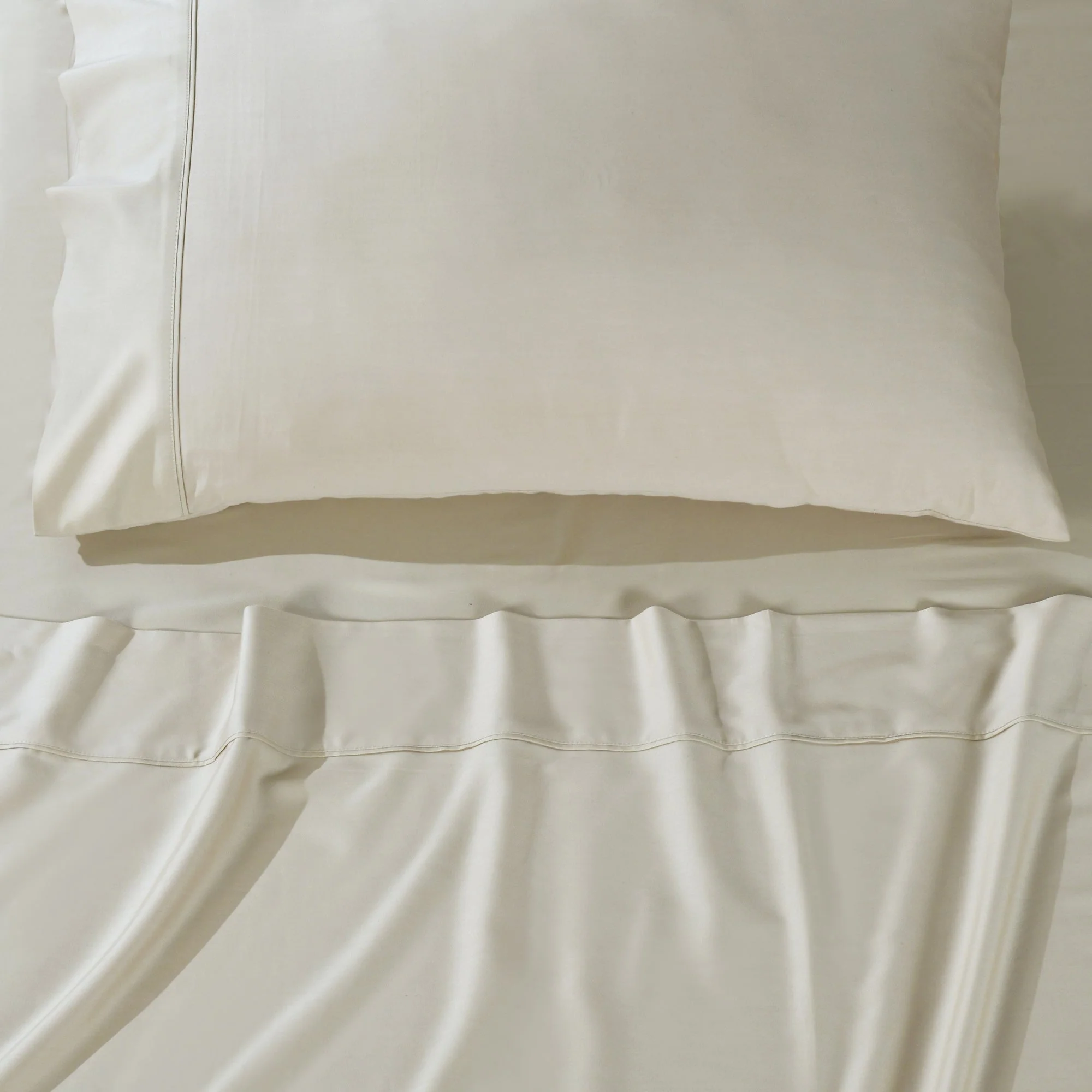 Rosebank 500 Thread Count Bamboo/Cotton Sateen Weave Queen Pillowcase (Pair) - Image 3