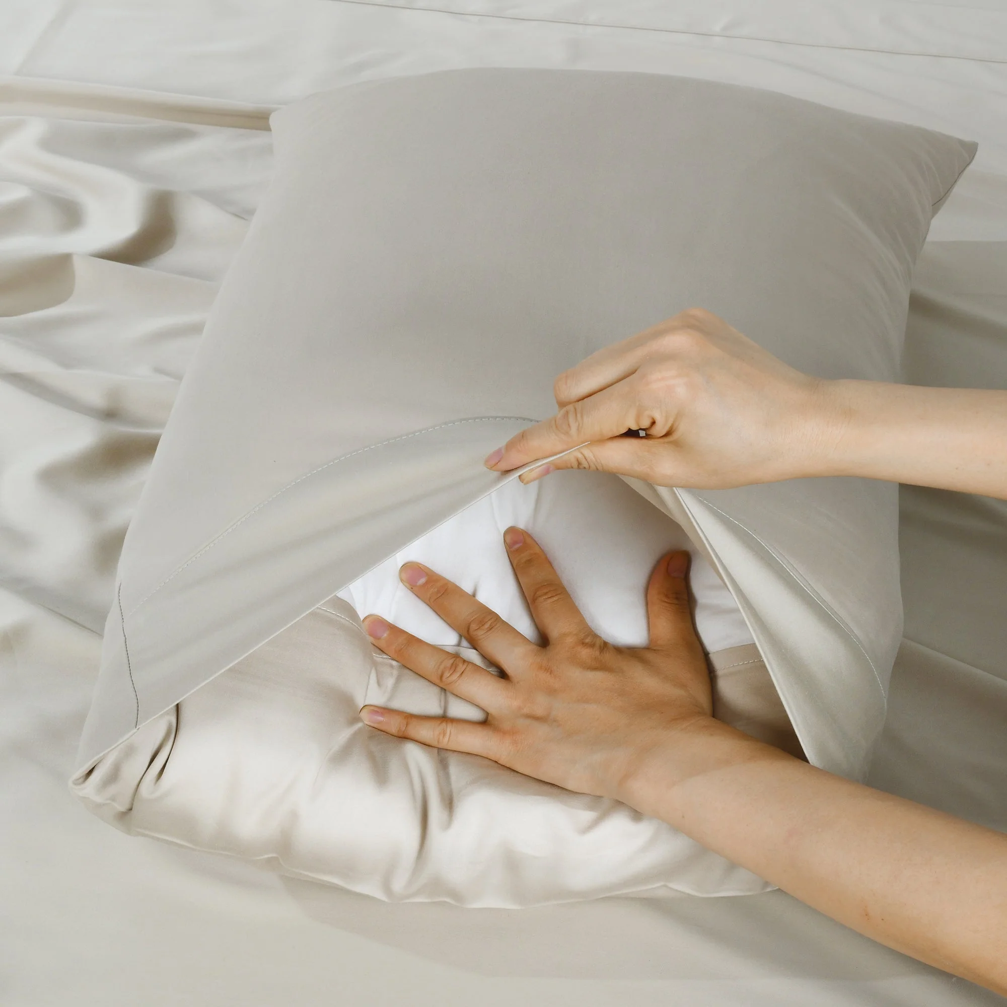 Rosebank 500 Thread Count Bamboo/Cotton Sateen Weave Standard Pillowcase (Pair) - Image 3