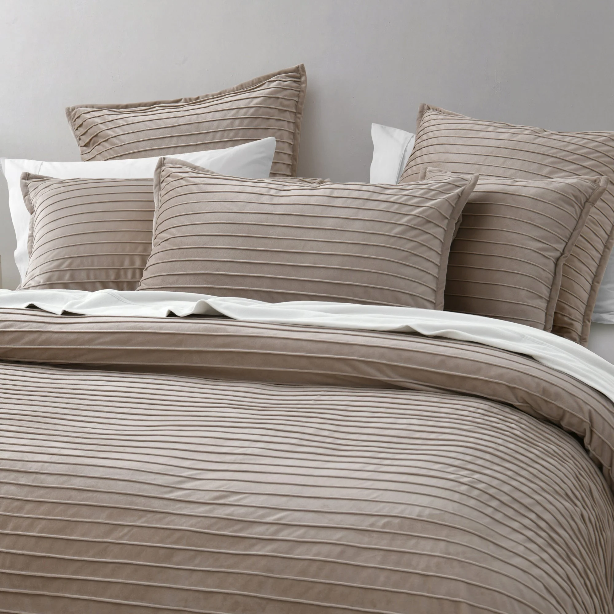 Saphira Coverlet Set Latte - Image 2