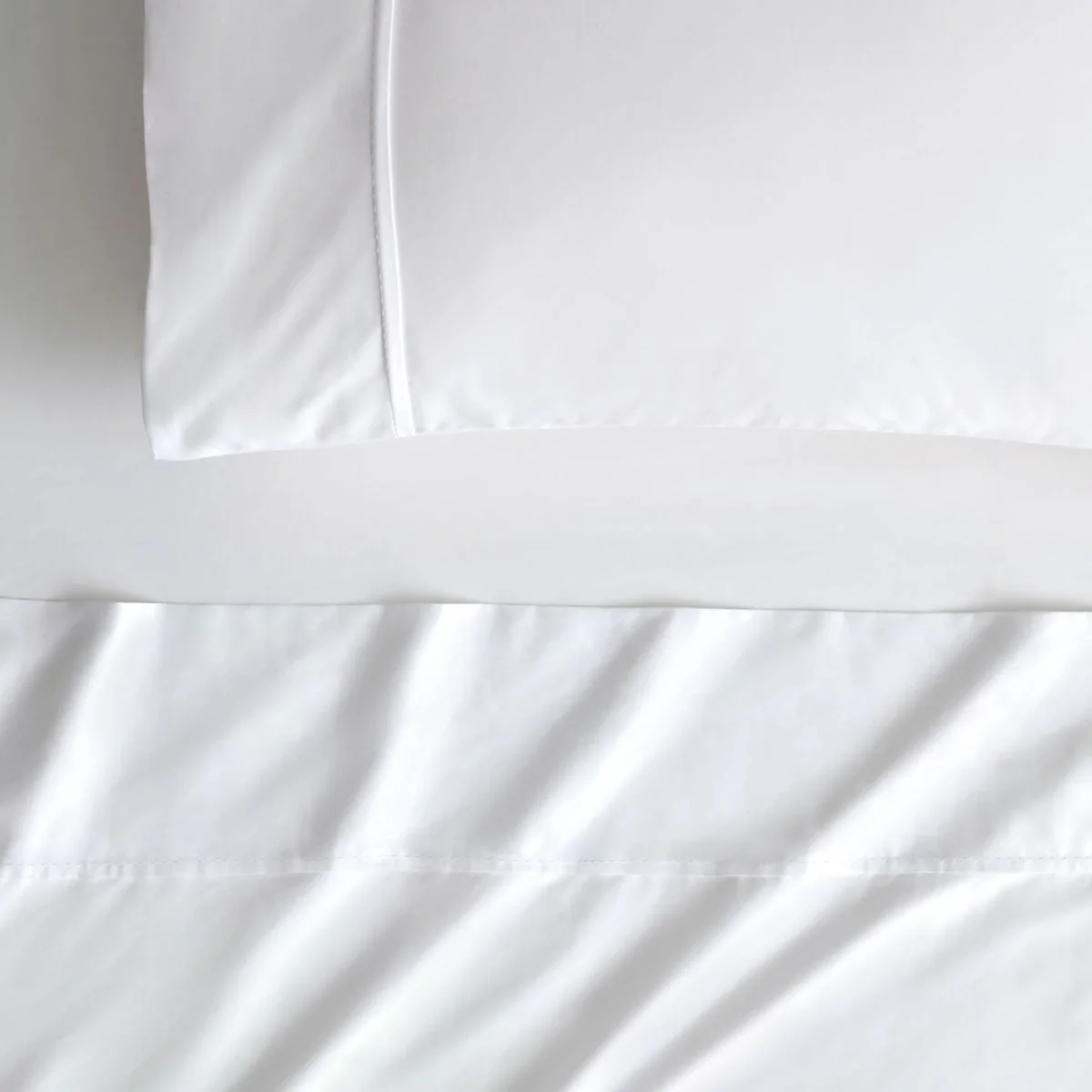 400 Thread Count Soft Sateen Sheet Set - Image 5