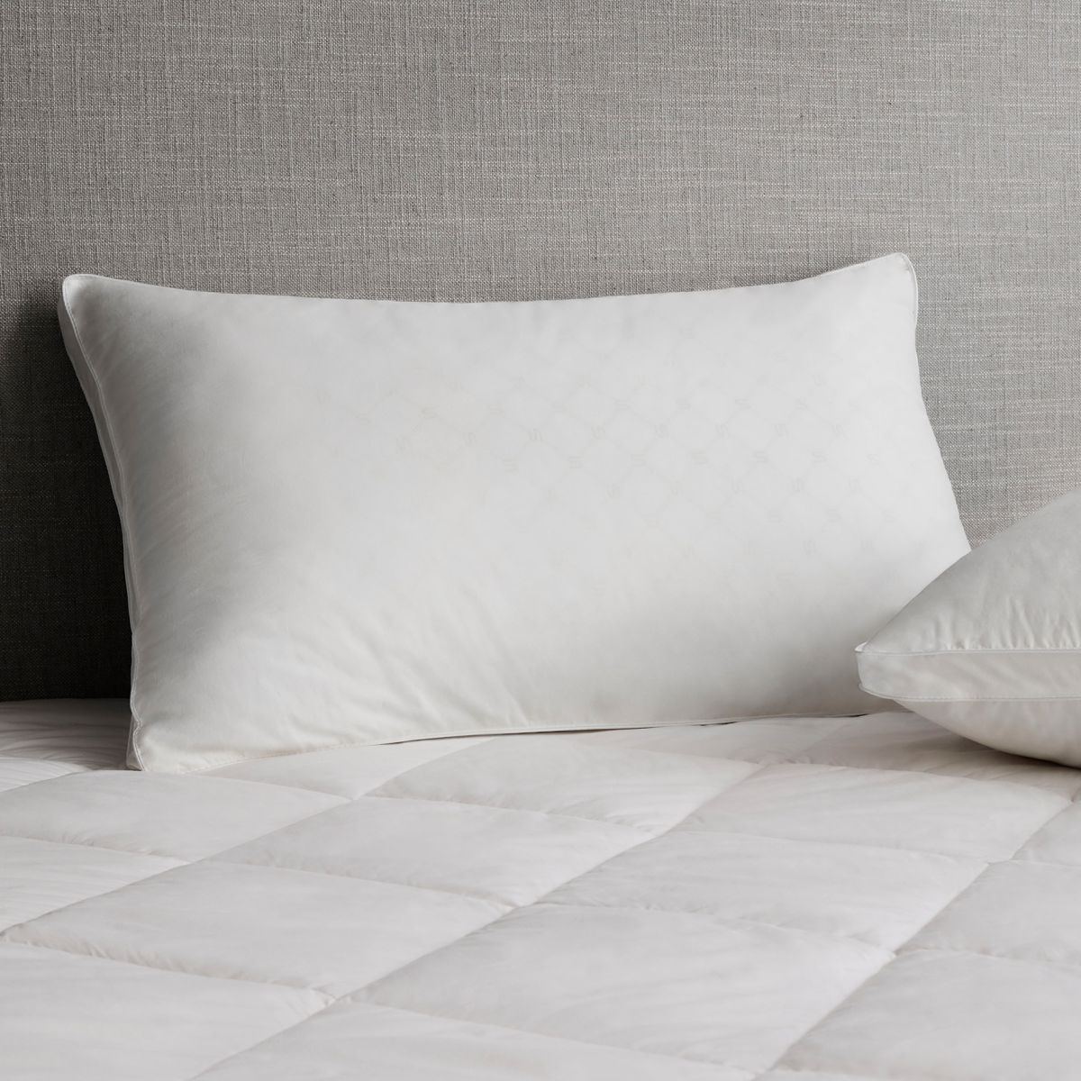 Deluxe Dream Pillow - Image 3