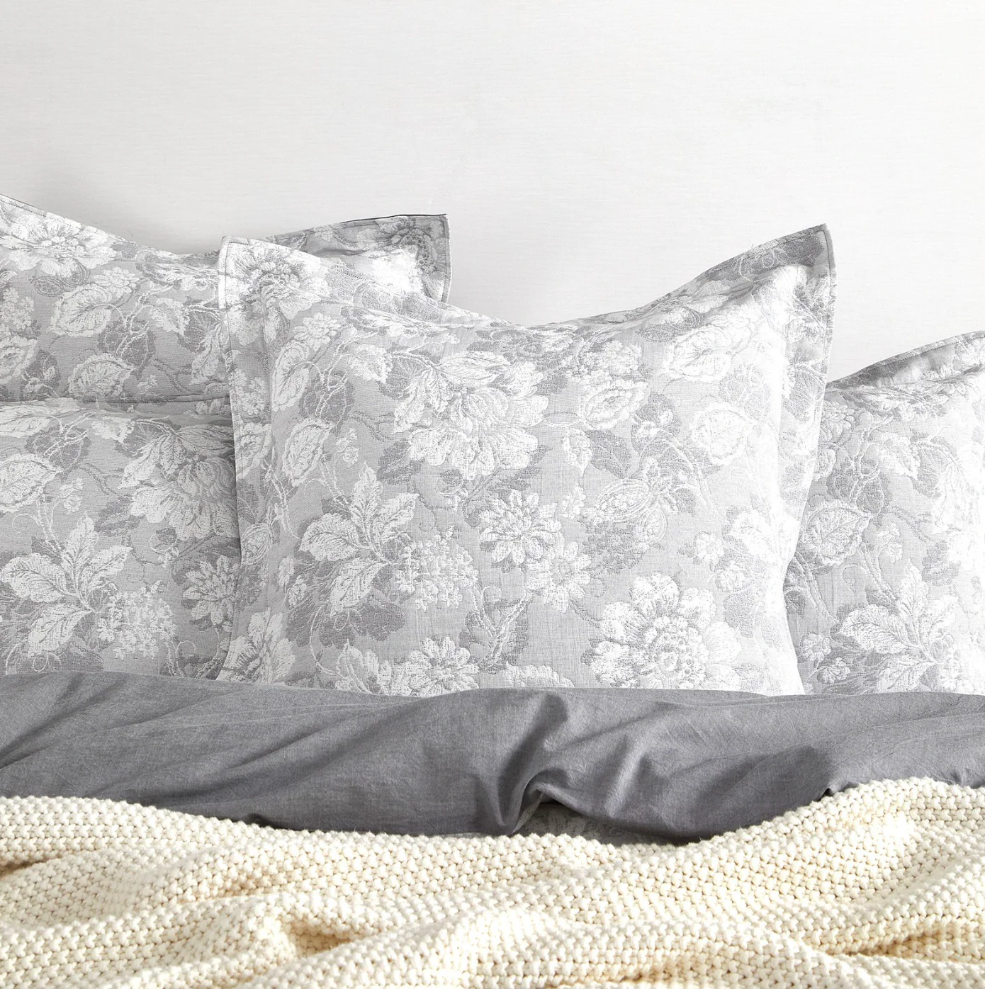 Sigma Quilt Cover Set - Image 4