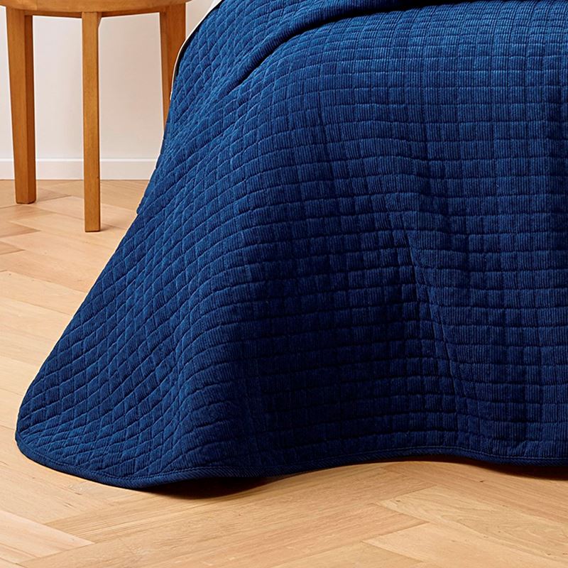 Turin Coverlet - Image 3
