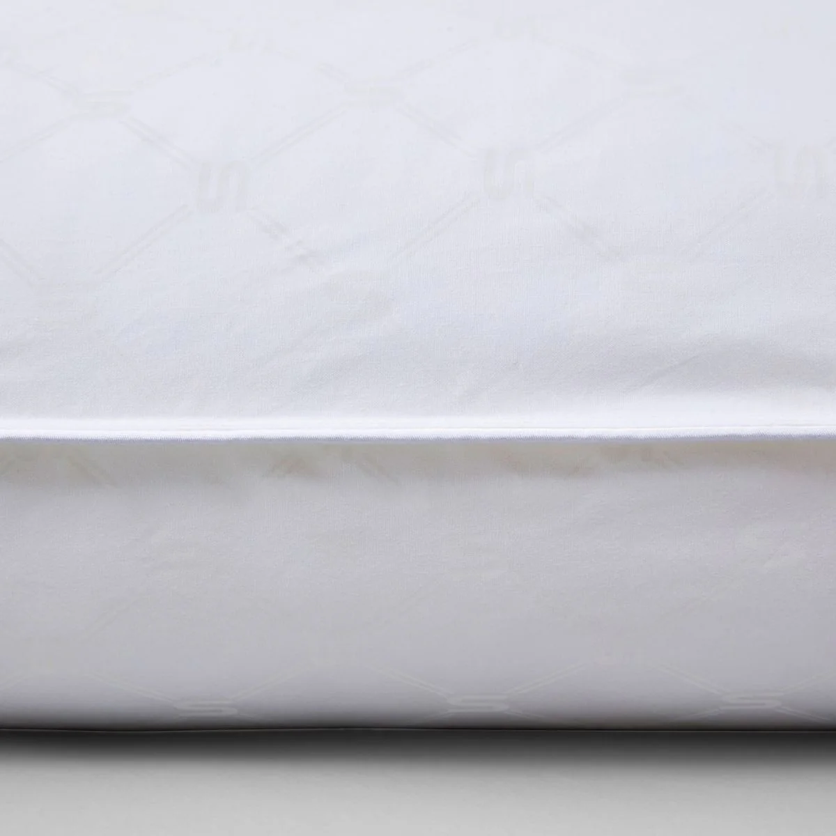 Ultimate Lux Pillow Twin Pack - Image 2