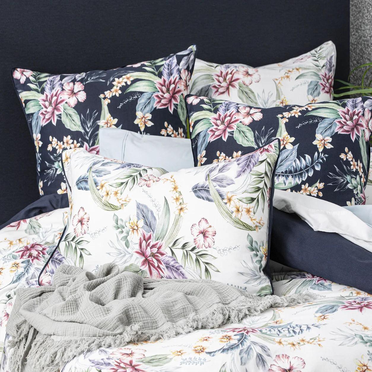 Veronica Quilt Cover Set - Image 2