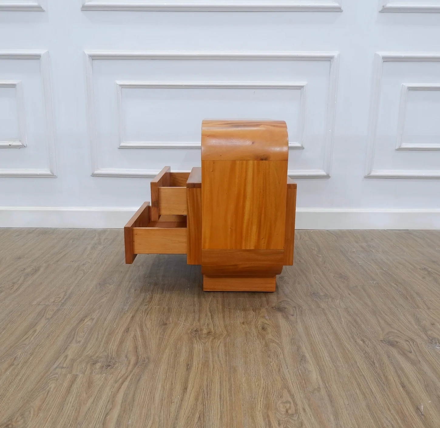 Victoria Bedside Table - Image 3