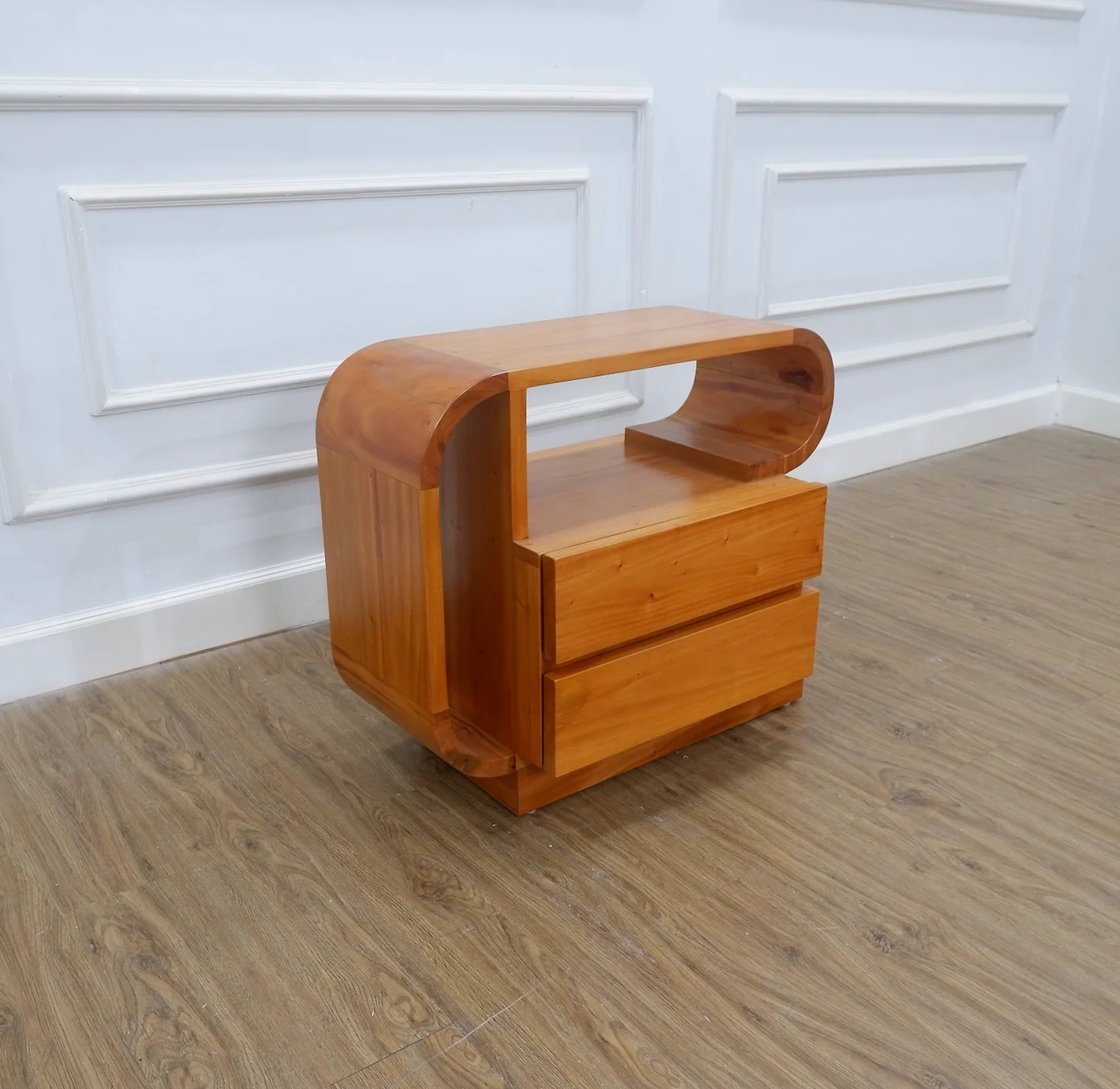 Victoria Bedside Table - Image 5