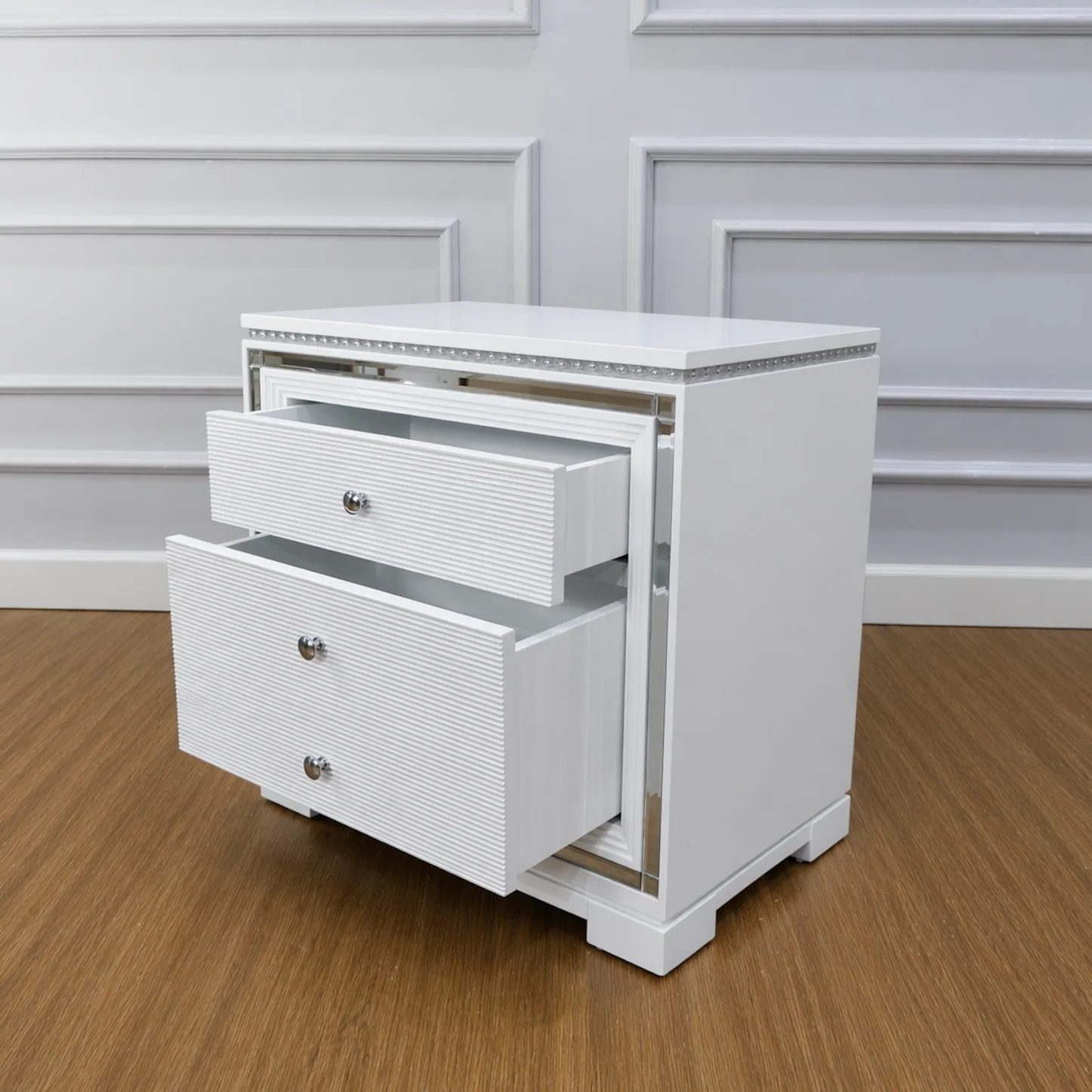 Winterthur Bedside Table - Image 6