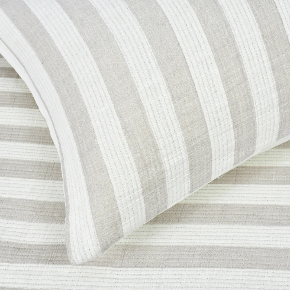 Woden Quilt Cover Set - Image 3